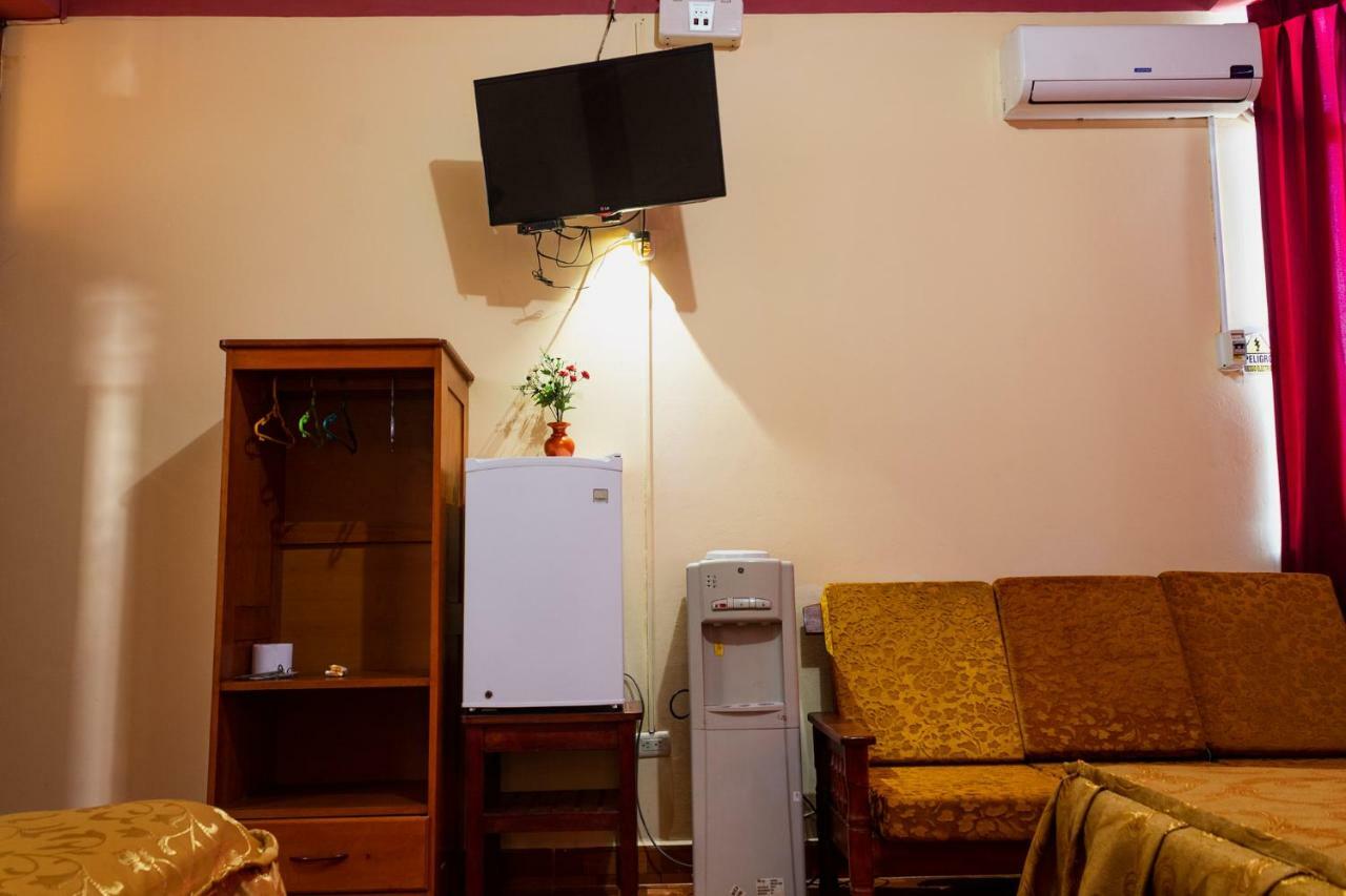 La Torre Inn プエルト・マルドナード エクステリア 写真